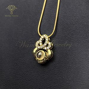 LV021 oro <span class=keywords><strong>Vintage</strong></span> placcato 18K 100 lingue 'ti <span class=keywords><strong>Love</strong></span> 'ciondolo con ciondolo moda in acciaio inossidabile alla moda - Product Image 4