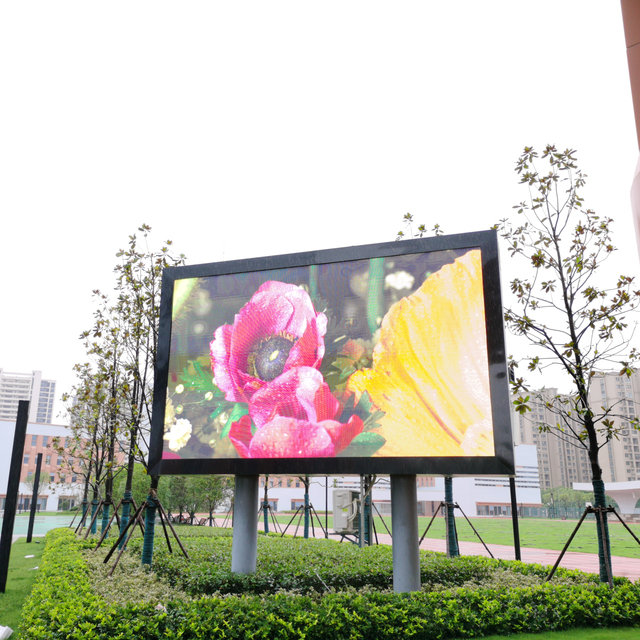 5000 Nits Waterproof IP65 Digital Billboard LED Outdoor Advertising Display with P4 Pixel Pitch for Elevator Use