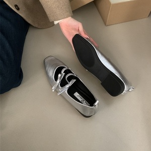 Nuevos Estilos 2025 de Sandalias Planas de Oficina con Hebilla y Punta Cuadrada para Mujer, Ideales para el Verano - Product Image 3