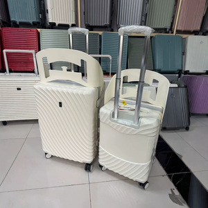 Maleta de mano blanca de 22 pulgadas con ruedas giratorias, ligera, con cierre de cremallera, para mujeres, viajes de ocio - Product Image 1