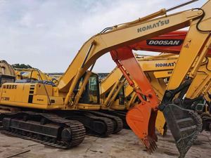 KOAMTSU PC200 Mini-pelle hydraulique sur chenilles d'occasion de marque japonaise avec moteur Kubota Mitsubishi à usage intensif Pompe de 5 à 20 tonnes 1 à 2 unités - Product Image 3