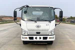 Nuevo Camión Cisterna de Combustible 4x2 de Fábricas Chinas al por Mayor, 6 Metros Cúbicos, 6000L, 155HP, Vehículo de Transporte de Líquidos Inflamables - Product Image 5