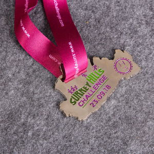 Medalla del Reto Surrey Hills 23.09.18, Insignia Conmemorativa Grabada con Láser, Hecha a Medida - Product Image 2