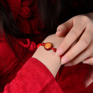 ห่วงคล้องโทรศัพท์มือถือแบบทิเบต ทังก้า ซินนาบาร์ พร้อมลูกปัดห่วงคล้องข้อมือ ลิงยาน มันตรา กรีนทารา เยลโล่เวลธ์ - Product Image 6