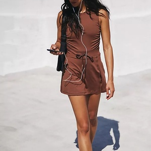 ชุดกระโปรงเทนนิสออกกำลังกายสำหรับผู้หญิง ผ้าไนลอน แห้งเร็ว ไม่มีแขน พิมพ์โลโก้ได้ตามสั่ง ขายส่ง - Product Image 2