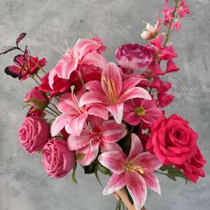 Fleurs artificielles très appréciées pour les arrangements de table et les décorations murales de banquets de fiançailles et de mariages - Product Image 4