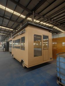 Voiture de restauration rapide multifonctionnelle sur deux roues en fibre de verre, personnalisée par le fabricant, pour <span class=keywords><strong>la</strong></span> vente de bonbons et de chips - Product Image 2