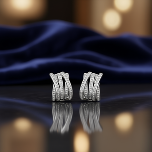 Pendientes de Oro Blanco E3264 con Cristales Geométricos y Engaste de Diamantes de Imitación, Lujosos para Uso Diario de Mujer - Product Image 2