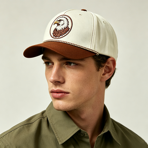 Casquette de baseball unisexe 6 panneaux 100 % coton style occidental sportif avec patch brodé aigle bicolore blanc et marron à visière incurvée - Product Image 1