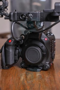 HFT Professional C300 Mark III 4K Digital <b>Camera</b> Camcorder Full-frame CMOS Sensor 10x-20x Optical 4.3" Display Camcorder Profess - Product Image 4