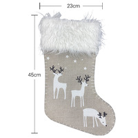 Sacs cadeaux de Noël en forme de chaussettes, décorations de Noël imprimées rennes, sacs cadeaux, ornements de bonbons, décorations suspendues