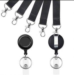 Cordón Retráctil Personalizado Negro para Tarjetas de Identificación con Hebilla Fácil de Desprender y Soporte para Tarjetas - Product Image 2