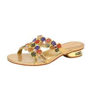 Sandales à talon bas de 3 cm Xuanhui Magnificent Posh Radiant Flower Rhinestone Crystal Open Toe Slide Microfiber Leather pour femmes - Product Image 2