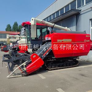 Moissonneuse-batteuse automotrice Xg-1288 130Hp pour la récolte du maïs et du soja - Product Image 3