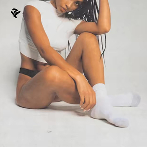 Abbigliamento Estivo 2026 per Donne, Top Corto a Collo Alto, Maglietta Personalizzata a Maniche Corte in Maglia con Collo Alto - Product Image 3