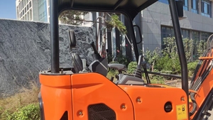 Nouvelle pelle sur chenilles avec application de fertilisant intégrée pour le remplissage des fosses de base en <span class=keywords><strong>engrais</strong></span> - Product Image 4