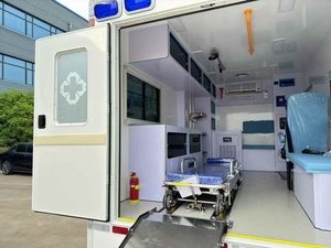 Nouvelle ambulance 4x4 diesel à conduite à droite, boîte manuelle, cabine médicale, haute capacité, haute vitesse, EURO 5, pour conditions météorologiques difficiles - Product Image 4
