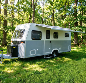 Caravane mobile OEM remorquable homologuée pour la route, en acier inoxydable, étanche, pour 4 personnes, idéale pour les vacances, les week-ends et les expéditions en plein air - Product Image 1