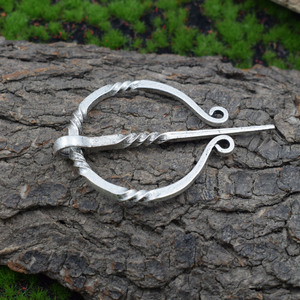Collezione di spilla in stile vyking retrò con Fibula annodata - Product Image 5