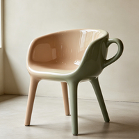 Chaise décorative en fibre de verre moderne en forme de tasse géante pour salon, restaurant, centre commercial, mobilier artistique