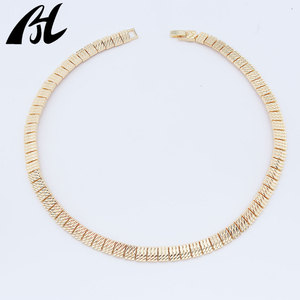 Juego de 4 Collares Dorados en Capas L-886, Gargantilla Apilable, Colección de Collares de Moda para Mujer, Éxito de Ventas Transfronterizo - Product Image 5
