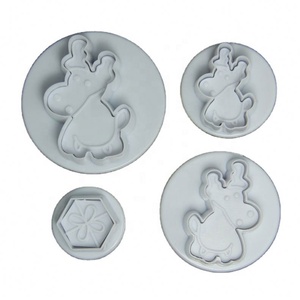 Fleur de prunier, nœud <span class=keywords><strong>papillon</strong></span>, vache, Sugarcraft, outil de décoration et de gaufrage, Fondant, moule, <span class=keywords><strong>emporte</strong></span>-pièce, 4 pièces/ensemble - Product Image 1