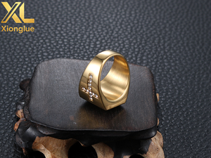 Anillo Religioso de Cruz de Jesús para Hombre, Chapado en Oro de 18K, Acero Inoxidable - Product Image 6