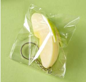 Llavero de PVC con Colgante de Manzana Artificial Realista, Ideal para Decoración del Hogar o Colección de Juguetes - Product Image 6
