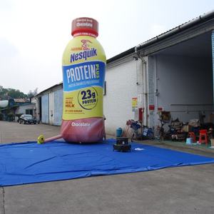 Réplica de Botella de Leche con Proteína y Chocolate Inflable Gigante, Exhibición Inflable Promocional Personalizada para Marcas de Bebidas Nutritivas - Product Image 4