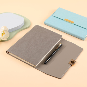 Libreta de Cuero con Solapa A5, Cubierta de PU con Hebilla Metálica Dorada, Ranura <span class=keywords><strong>Oculta</strong></span> para Bolígrafo, Perfecta para Reuniones de Oficina, Diario - Product Image 2