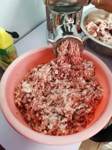 <span class=keywords><strong>เครื่อง</strong></span><span class=keywords><strong>บด</strong></span>เนื้อไฟฟ้าทำจากสแตนเลสสำหรับการค้า<span class=keywords><strong>เครื่อง</strong></span>หั่นไส้กรอก/<span class=keywords><strong>เครื่อง</strong></span>ตีไส้กรอกร้านขายเนื้อเครื่องหั่น<span class=keywords><strong>ไก่</strong></span>กรอบ - Product Image 3