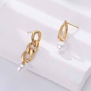 Boucles d'oreilles créoles de luxe plaquées or avec lettres, en acier inoxydable, bijoux tendance pour femme, idéales pour les soirées - Product Image 3