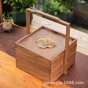 Caja de regalo cuadrada de madera maciza de varias capas con asa para guardar frutos secos y para empaquetar regalos. - Product Image 2