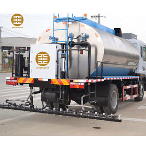 Camion Distributeur d'Asphalte 4x2 300 CV 6 Tonnes 4000L à Bas Prix - Product Image 3
