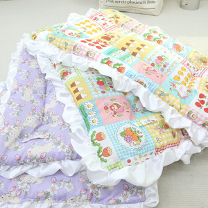 Pastoral Style Lace Trimmed Pet Mat Cotton Fleece Lined Reversible Floral Print Rectangle Dog Cat <b>Bed</b> Four Seasons Use - Product Image 1