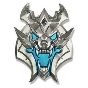 Custom <span class=keywords><strong>Knight</strong></span> Viking Helmet Anime Swords Shield Bundle Set Accesorio de disfraz Prop Toy Sword - Product Image 1