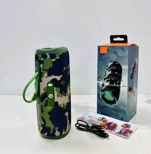 Haut-parleur F7 multicolore portable, étanche, sans fil, avec caisson de basses pour extérieur - Product Image 1