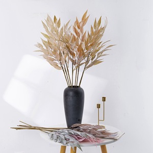 Planta Artificial de Eucalipto Flocado CallaFloral, Rama Individual, Color Marrón Oscuro, Naranja, Rojo, Verde, Marrón Claro, Morado, Decoración para el Hogar de Plástico - Product Image 1