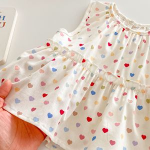 Conjunto de 2 Piezas para Niñas: Top sin Mangas y Pantalones Anchos - <span class=keywords><strong>Ropa</strong></span> de Verano Transpirable de Algodón con Estampado de Amor para Niños - Product Image 5