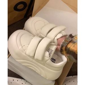 Zapatillas Modernas para Mujer, Estilo Feo-Modern, Punta Redonda y Suela Gruesa, Cómodas con Velcro, Versátiles para Uso Diario, Color Blanco - Product Image 3