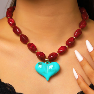 Collane alla Moda, Stile Bohémien, con Perline Colorate in Resina e Ciondolo a Cuore, Collana Choker Fatta a Mano, Regalo per Donne - Product Image 4