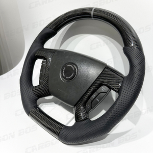 Volant en fibre de carbone noir pour Chevrolet Silverado avec cuir perforé pour Chevrolet Accessoires de voiture personnalisables Hot - Product Image 5