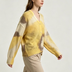 Cárdigan de punto degradado Tie Dye para mujer Tyan, cuello en V, abotonado, hombros caídos, suéter de punto holgado, abrigo de punto para mujer - Product Image 6
