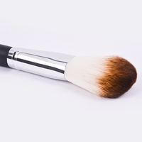 Pinceau de maquillage angulaire pour le visage, poils synthétiques, manche en bois noir, marque privée Dongmei Wholesale