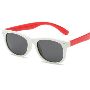 Gafas de Sol Coloridas de Moda <span class=keywords><strong>2022</strong></span>, Gafas de Sol de Dibujos Animados Baratas con Lentes de Protección Solar para Niños - Product Image 5