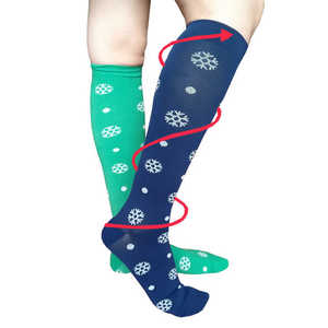 Chaussettes de compression fantaisie graduées athlétiques motif flocon de <span class=keywords><strong>neige</strong></span> pour femmes 15 20mmhg personnalisé - Product Image 2