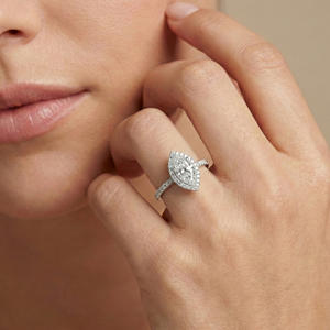 Bague de fiançailles pour femme en argent sterling 925 avec diamant de laboratoire solitaire marquise halo, 4,25 carats, certifiée IGI, pour mariage et soirée - Product Image 1