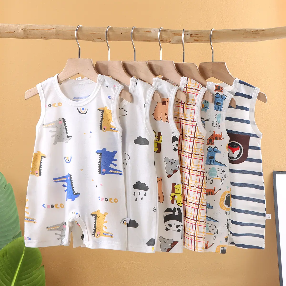 Summer 1-18 months baby crawling clothes for boys Cotton lightweight sleeveless closed crotch jumpsuit