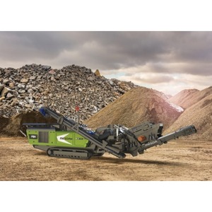 Trituradora móvil de impacto Mesda F8H USADA, con un sistema de accionamiento de doble potencia diésel-eléctrico. - Product Image 2