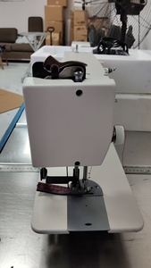 Machine à coudre domestique à bras long, point noué, simple aiguille, point plat, pour cuir, usage intensif, avec transport par pied, prix - Product Image 4